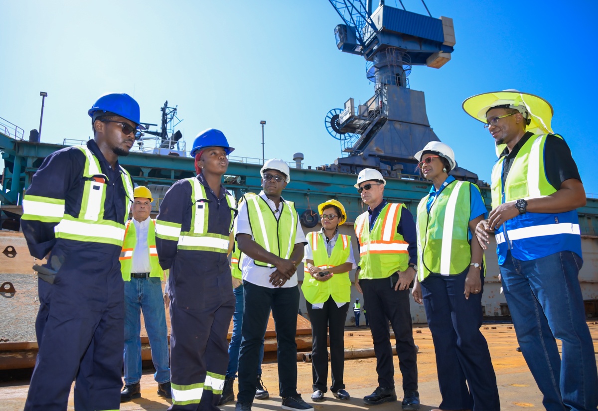 Labour Minister Describes GSRJ as Good Example of Operation Streamline