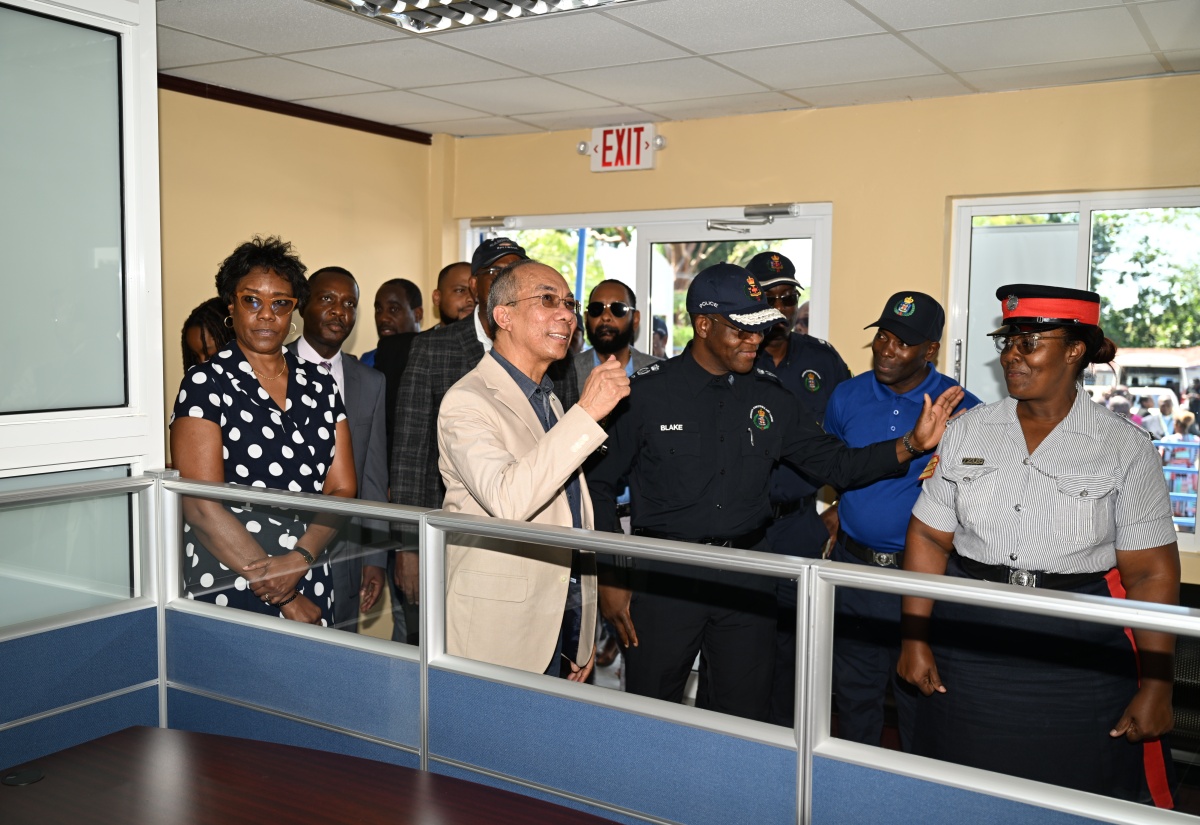 Lacovia Police Station Officially Opened