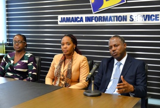 Winner of the Award for the Most Impactful Presentation at the National Health Research Conference 2024, Professor Trevor Ferguson (right), addresses a JIS Think Tank on research findings from the Jamaica Salt Study, on February 25. Also participating in the Think Tank are  (from left)  winner of the Best Poster, Dr. Joanne Smith-Burke and winner of the Best Student Poster, Tracia-Gay Kennedy .

