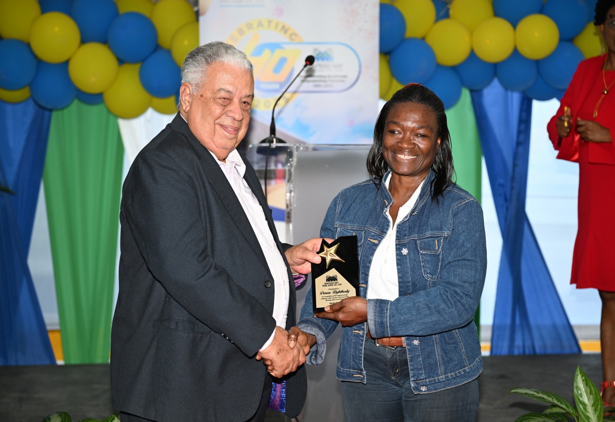 Clients, Employees and Companies Recognised for Contribution to Growth of MBFZ