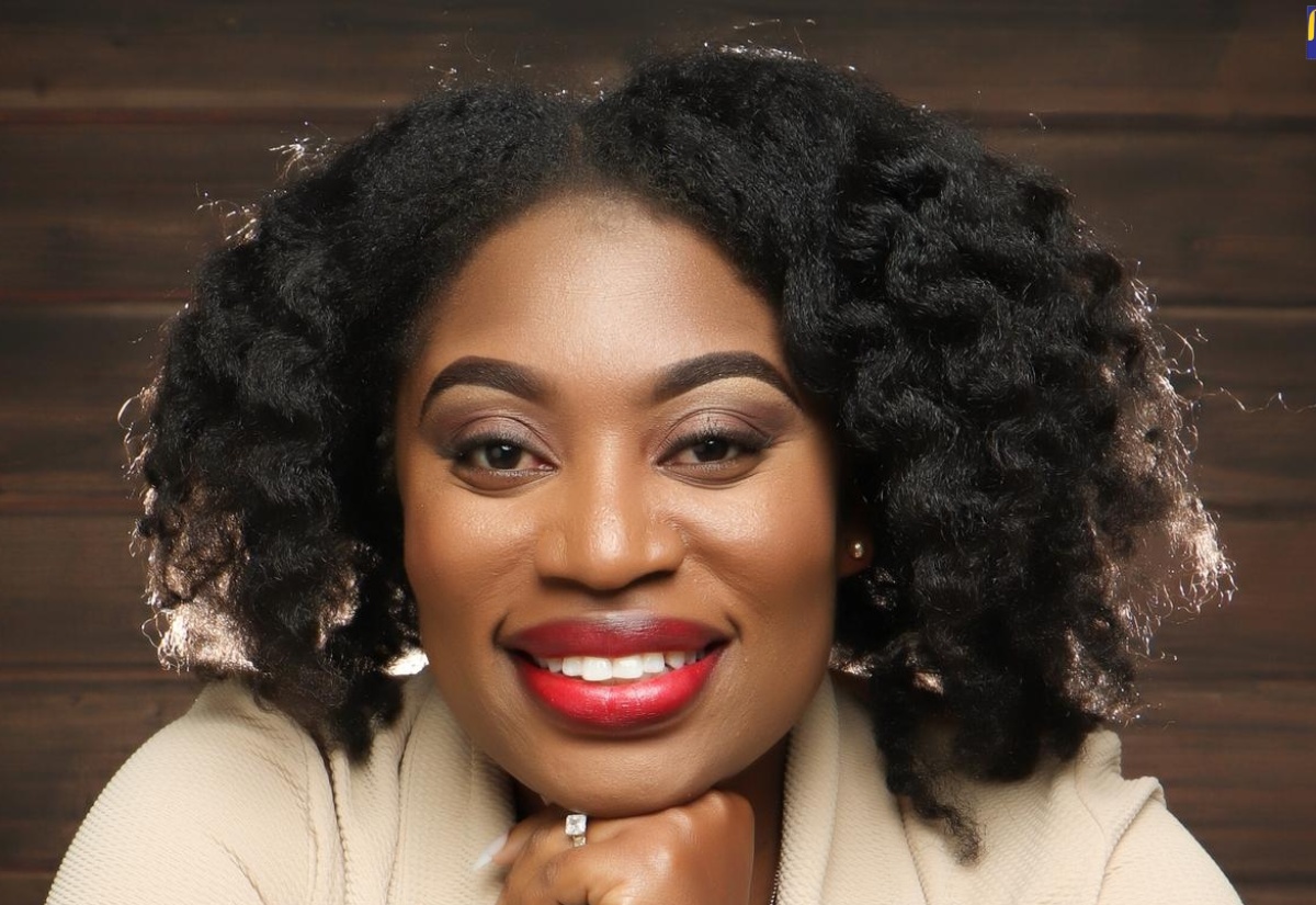 Garden Gold Cosmetics CEO, Sadra Madonna Lindsay, Pioneering Success and Innovation