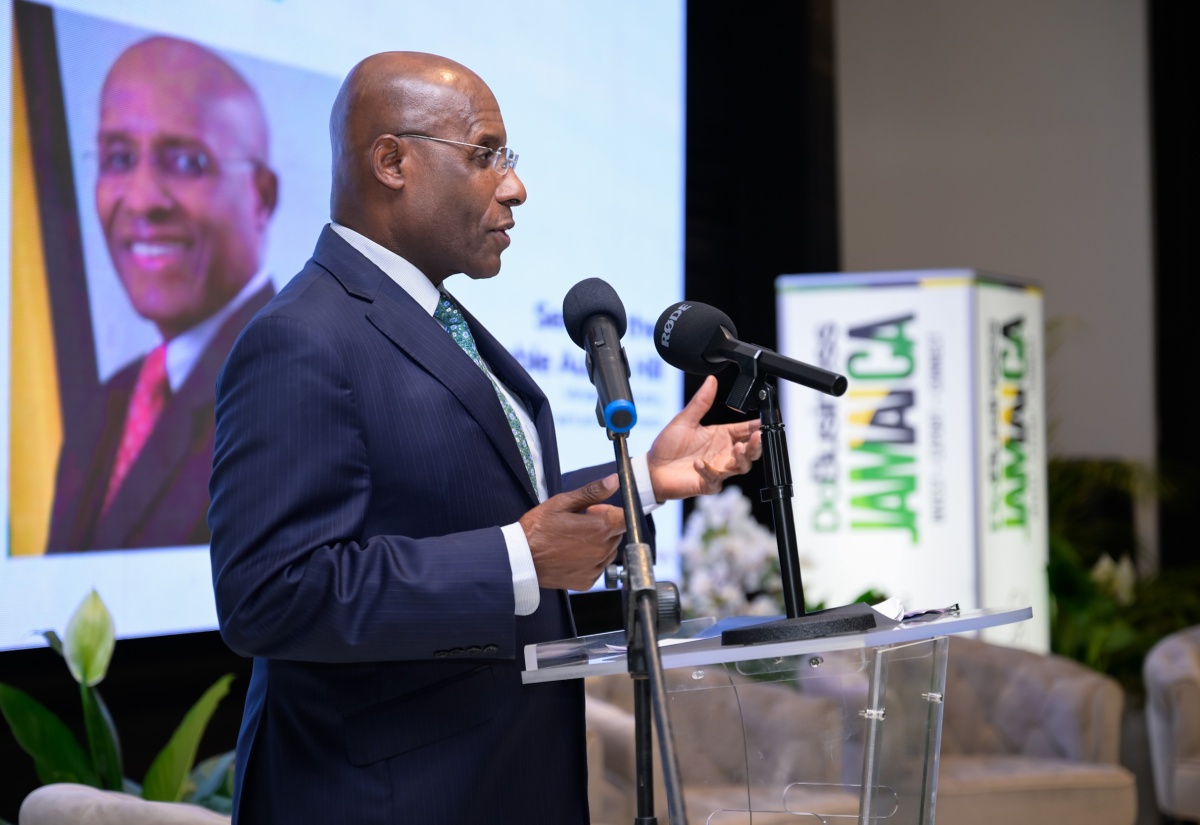 Minister of Industry, Investment and Commerce, Senator the Hon. Aubyn Hill, delivers the keynote address at the Jamaica Manufacturers and Exporters Association (JMEA) Buyers Reception Cocktail held at The Jamaica Pegasus hotel in New Kingston on Wednesday (April 2). The event, hosted in collaboration with Jamaica Promotions Corporation (JAMPRO), served as a key prelude to Expo Jamaica 2025, bringing together local and international buyers to discuss trade and investment opportunities in Jamaica.

