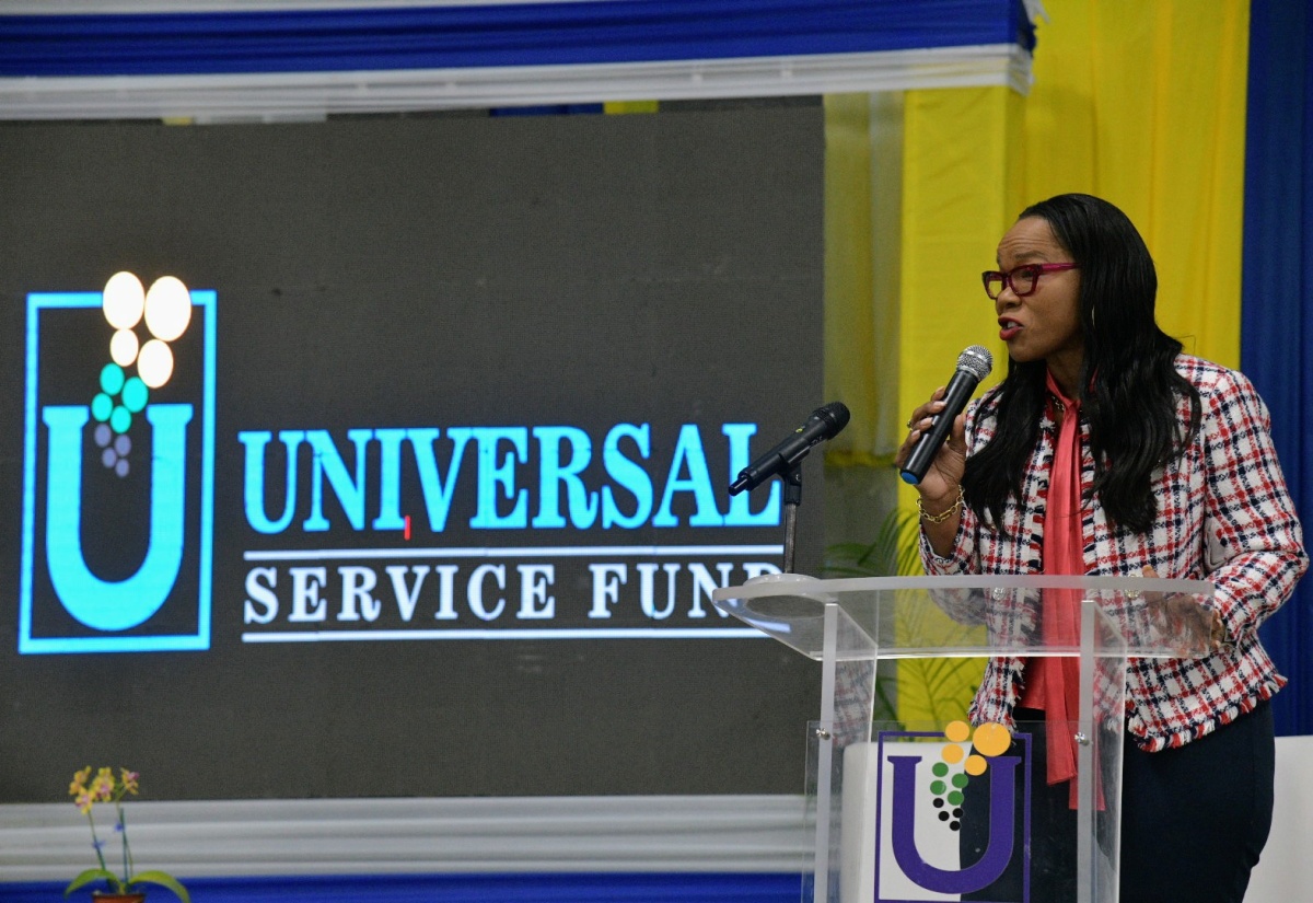 Government Commits to Preparing Students to Dominate in Field of Technology