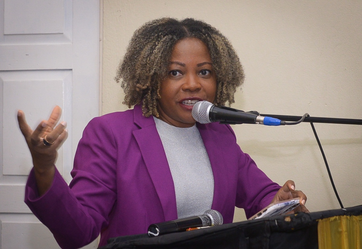 Education Minister Welcomes Assistance From CCE to Strengthen Maths Instruction