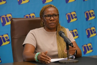 Quality and Food Safety Management Systems Consultant with the Hot Pepper Value Chain Project, Marshalee Valentine, says component two of the Project identified critical gaps in food safety for participants. Ms. Valentine was speaking at a recent JIS Think Tank, held at the Agency’s Television Department at 5-9 South Odeon Avenue, in Kingston.

