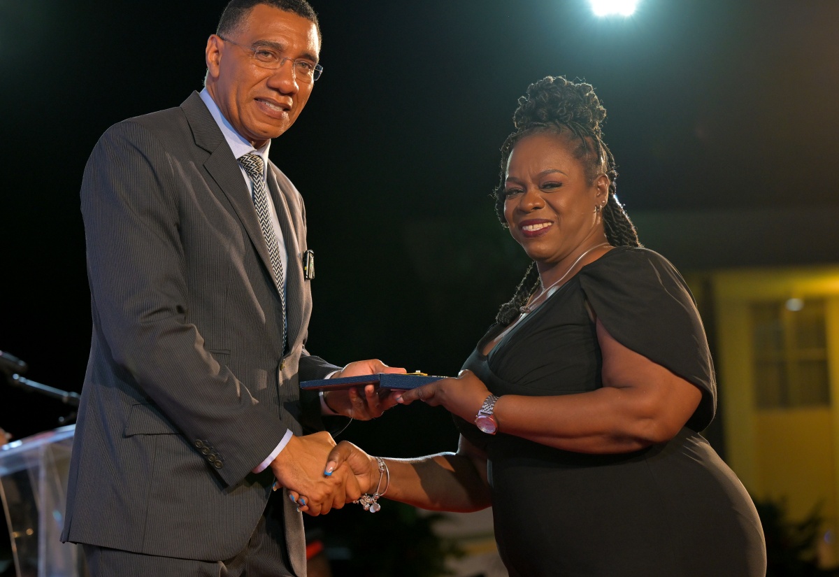 Senior Teacher at the Manning’s School Receives PM’s Medal of Appreciation for Service to Education