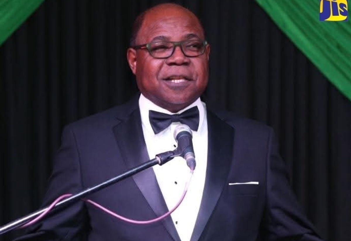 Tourism Minister Lauds JHTA