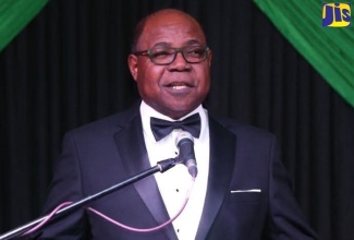 Minister of Tourism, Hon. Edmund Bartlett