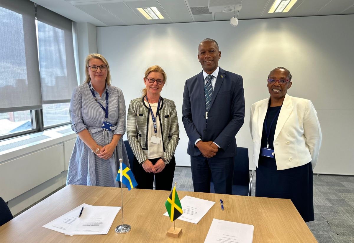 Jamaica and Sweden Ink Reciprocal Recognition Maritime Agreement