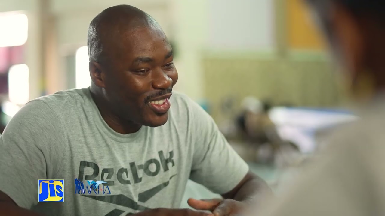 A Day in the Life of-Healthcare Workers-feature _1