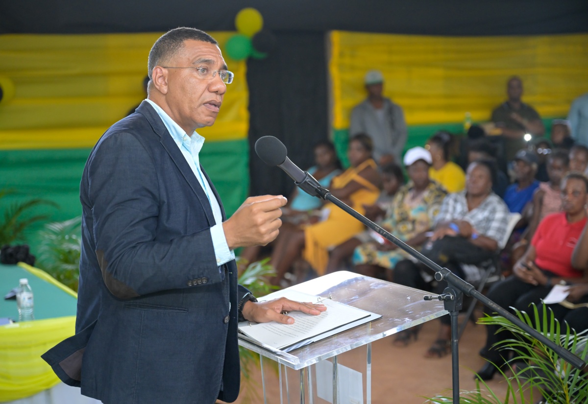 Naseberry Villa Residents Get Land Title