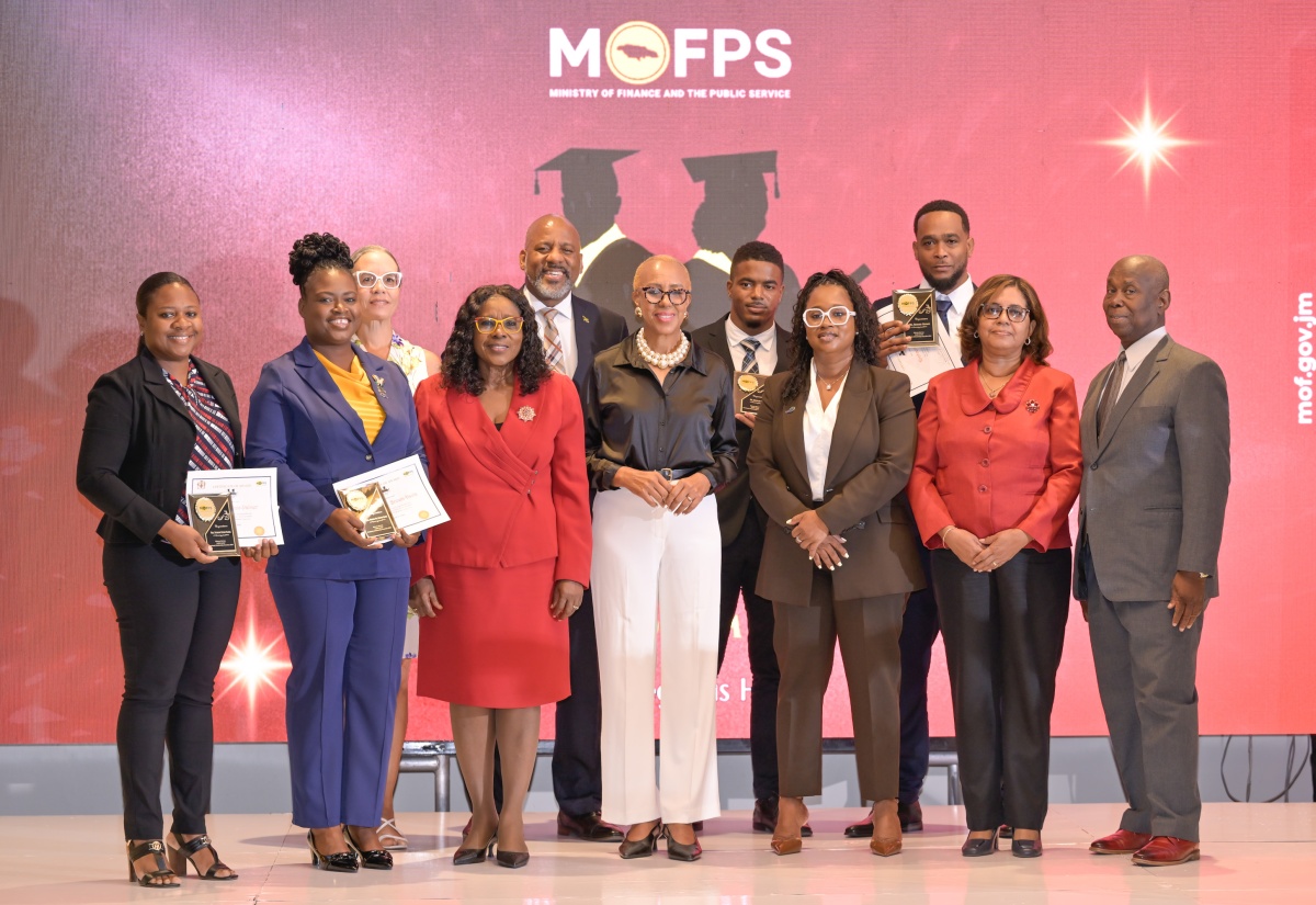28 Public-sector Workers Receive Full Scholarships For Graduate Studies