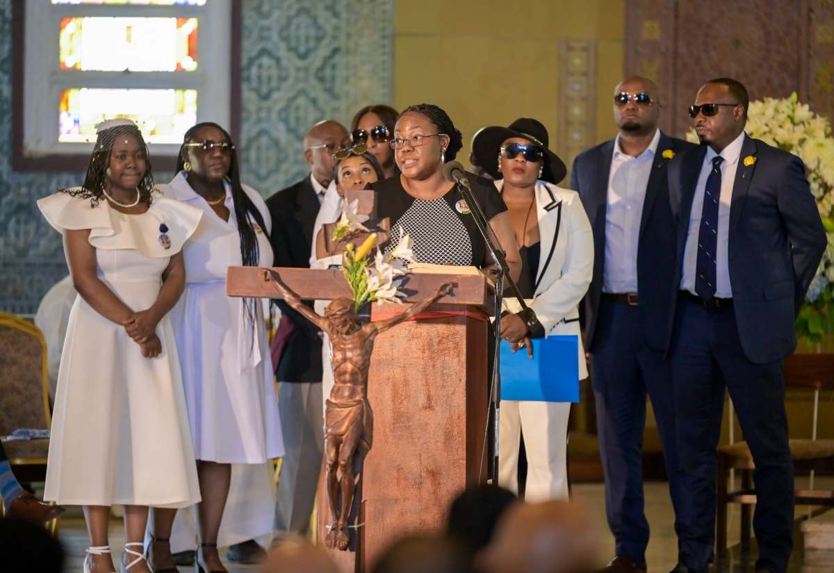 PHOTOS: Thanksgiving Service for Michael McCallum