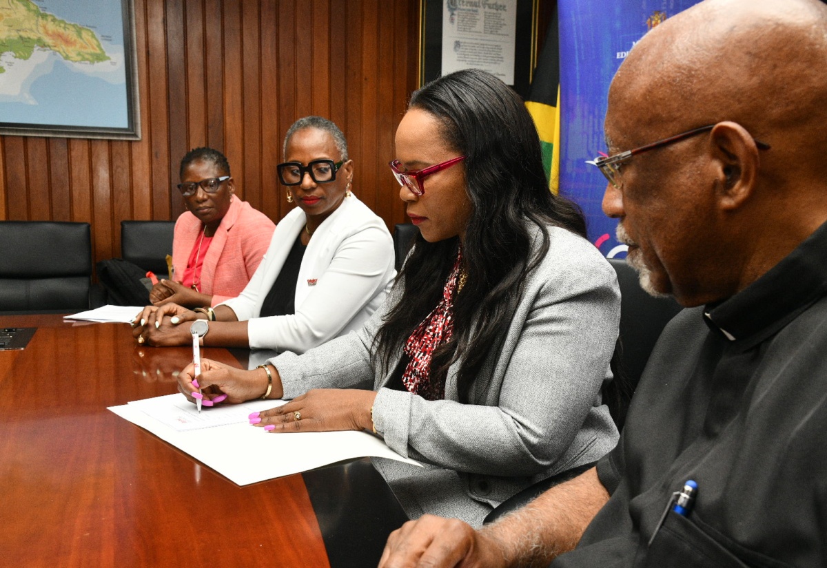 More Student-teachers to Have Access to Smart Labs