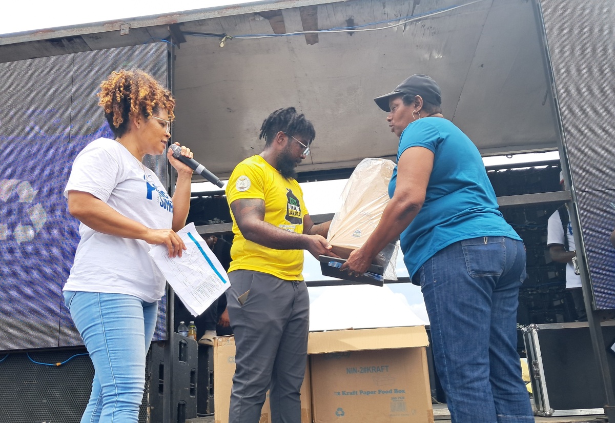 MEGJC Hosts Downtown Kingston Roadshow to Promote Plastic-free Summer Campaign