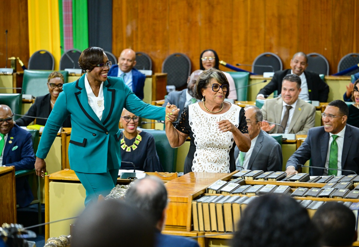 Members of Parliament Sworn in