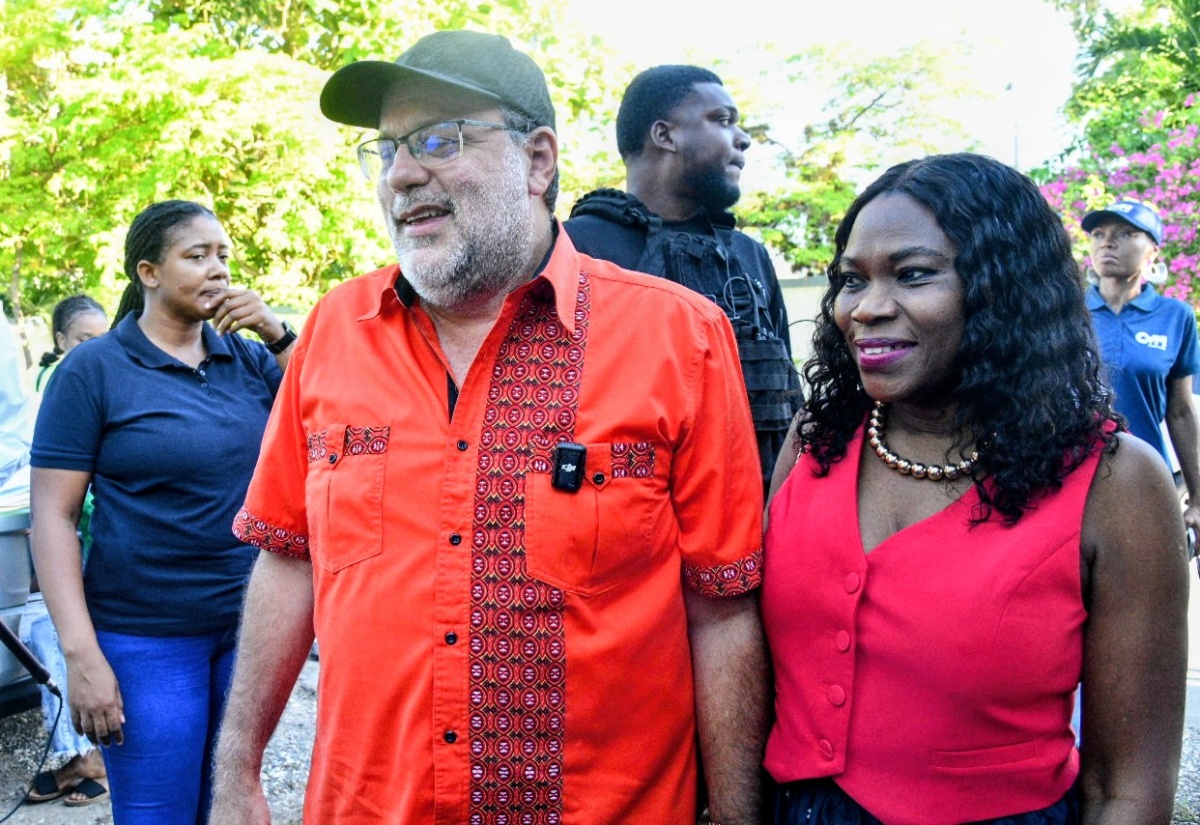 PHOTOS: Opposition Leader Casts His Vote in the General Election