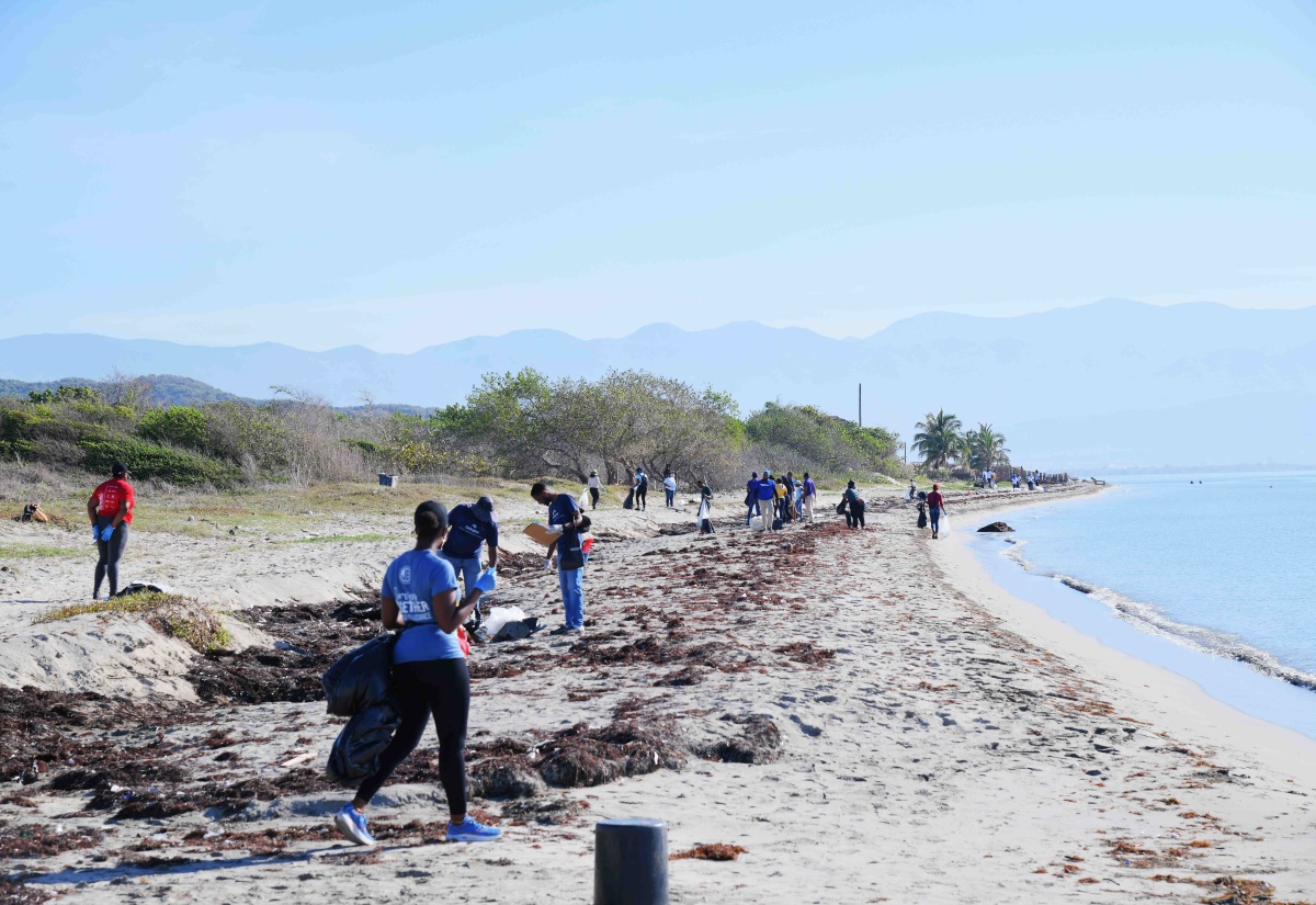 Hundreds Participate in Hellshire Bay Beach Cleanup
