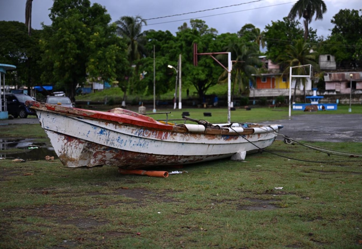 St. Thomas Readies for Hurricane Melissa