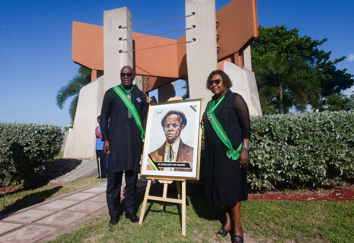 Photo: Floral Tribute at National Heroes Park