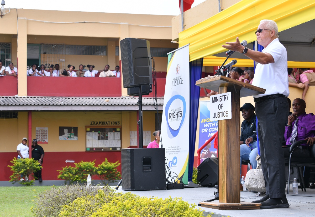 Minister Chuck Urges Peace and Unity among Students