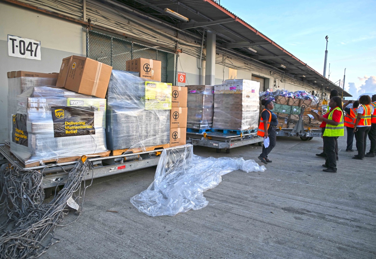 US Disaster Relief Volunteers in Jamaica