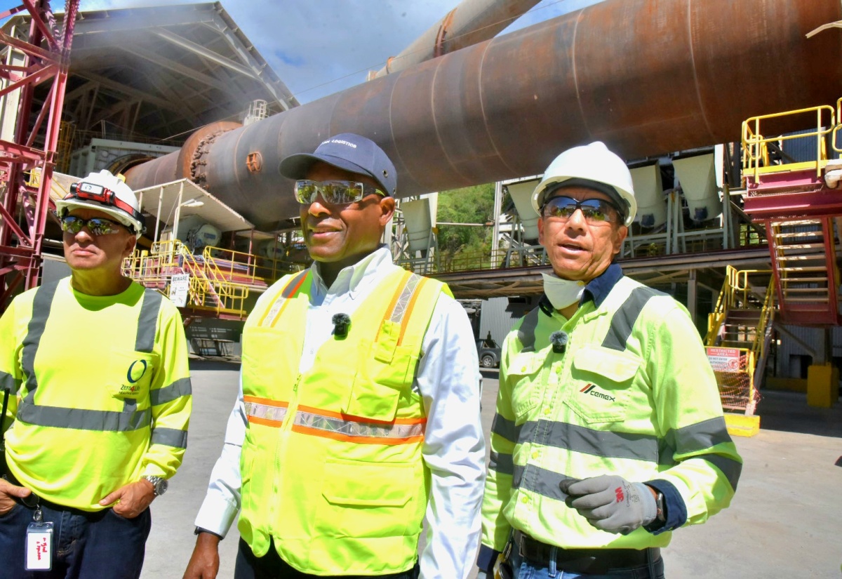 Industry Ministry Keeping Close Watch on Prices Following Hurricane Melissa