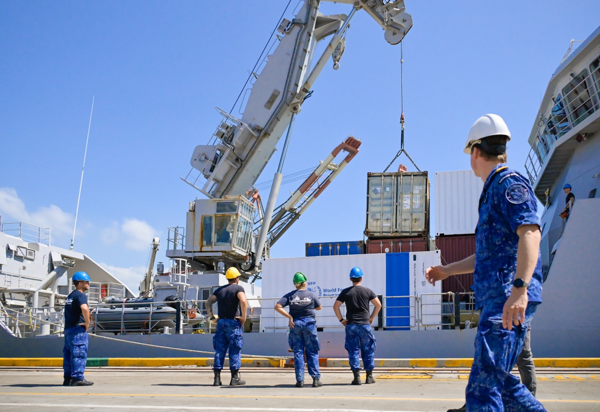 Jamaica  Receives Large Shipment of Relief Supplies