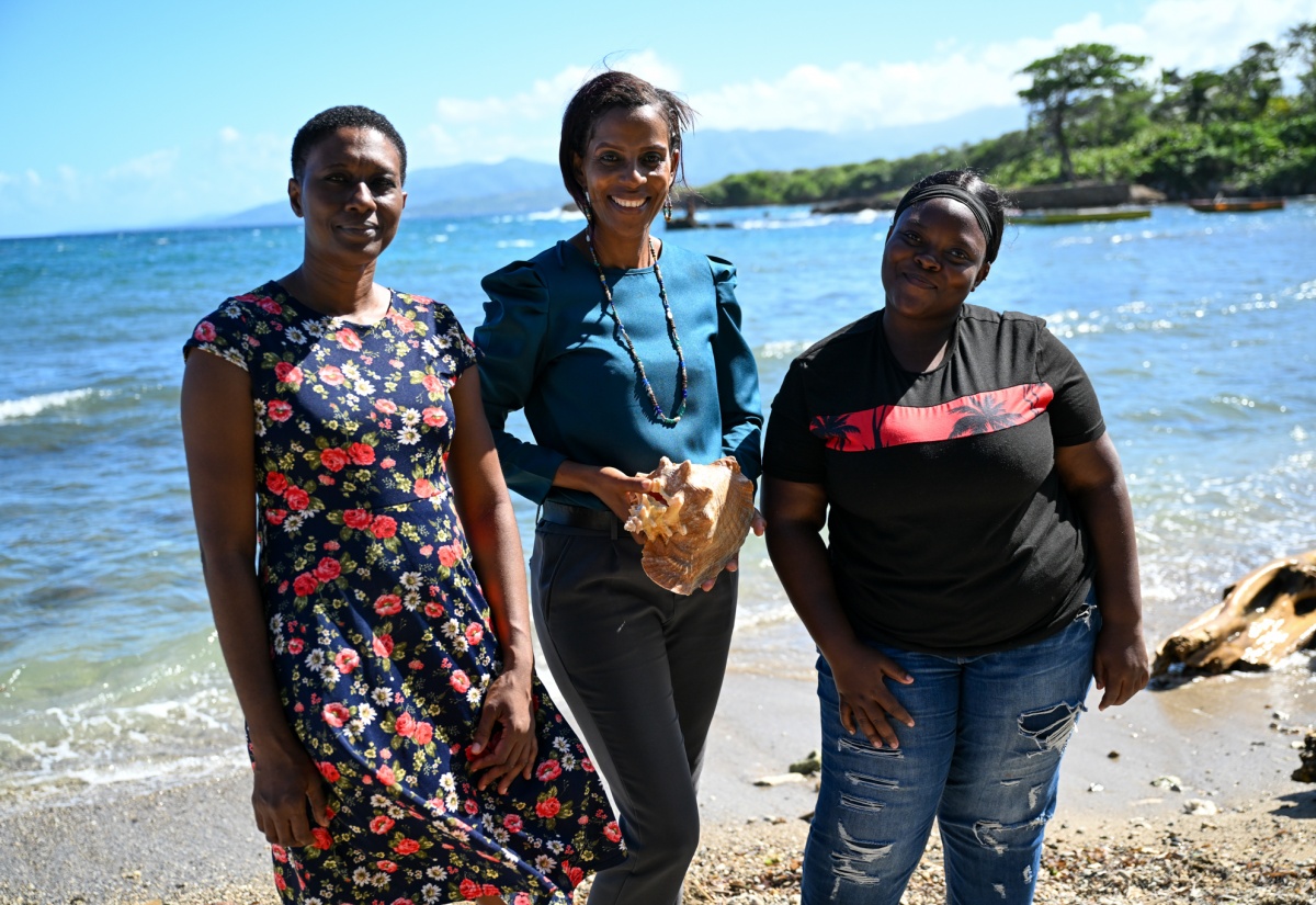 Robin’s Bay Primary Leads Third Consecutive Beach Clean-up
