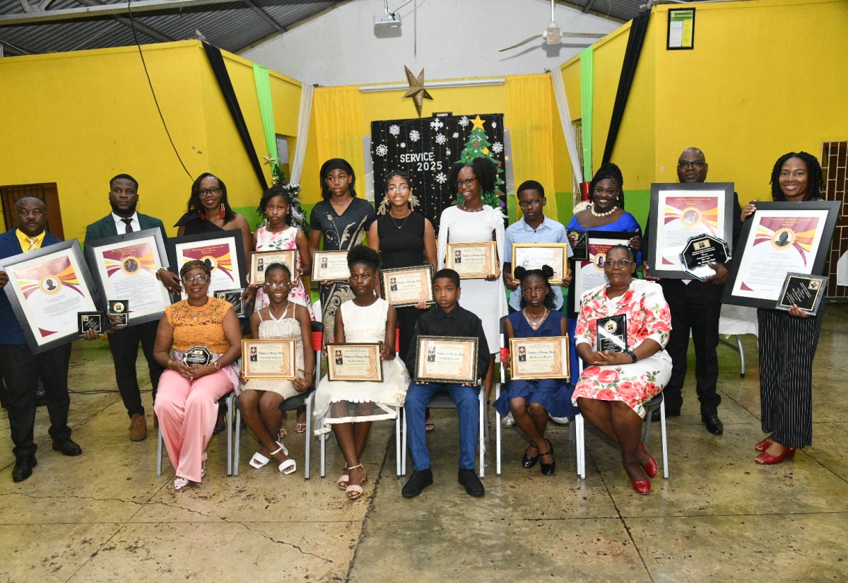Friends of Region 6 Recognise Outstanding Students, Educators from St. Catherine