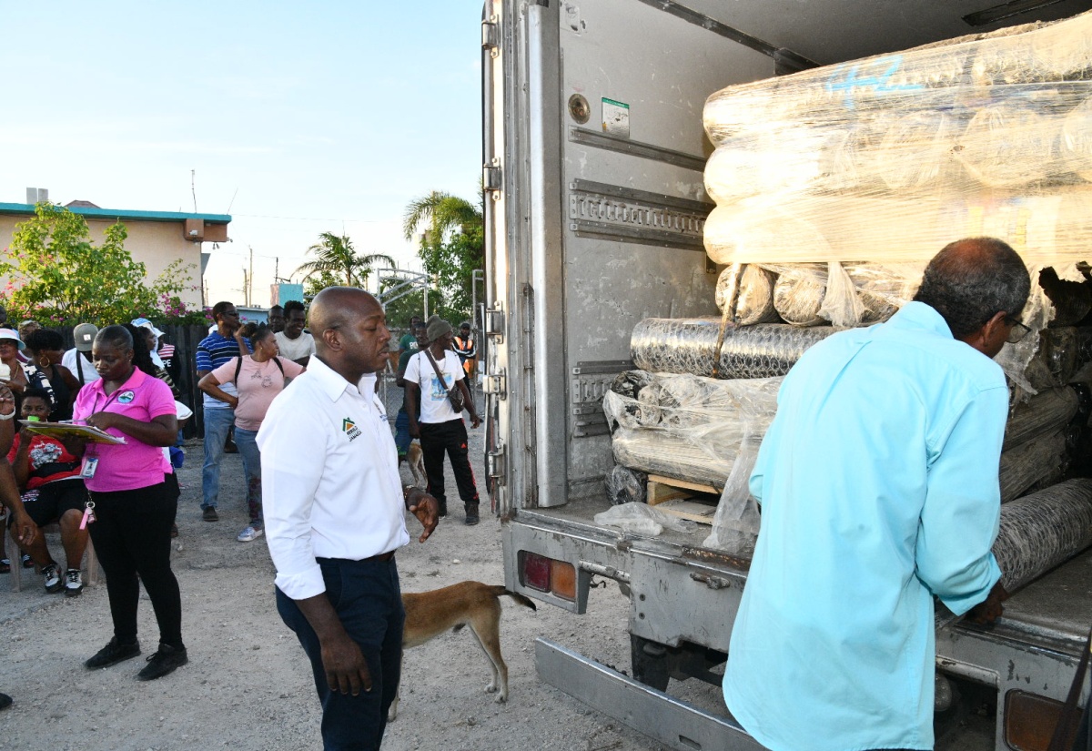 Rocky Point Fishers Receive Wire Mesh to Replace Lost Fish Pots