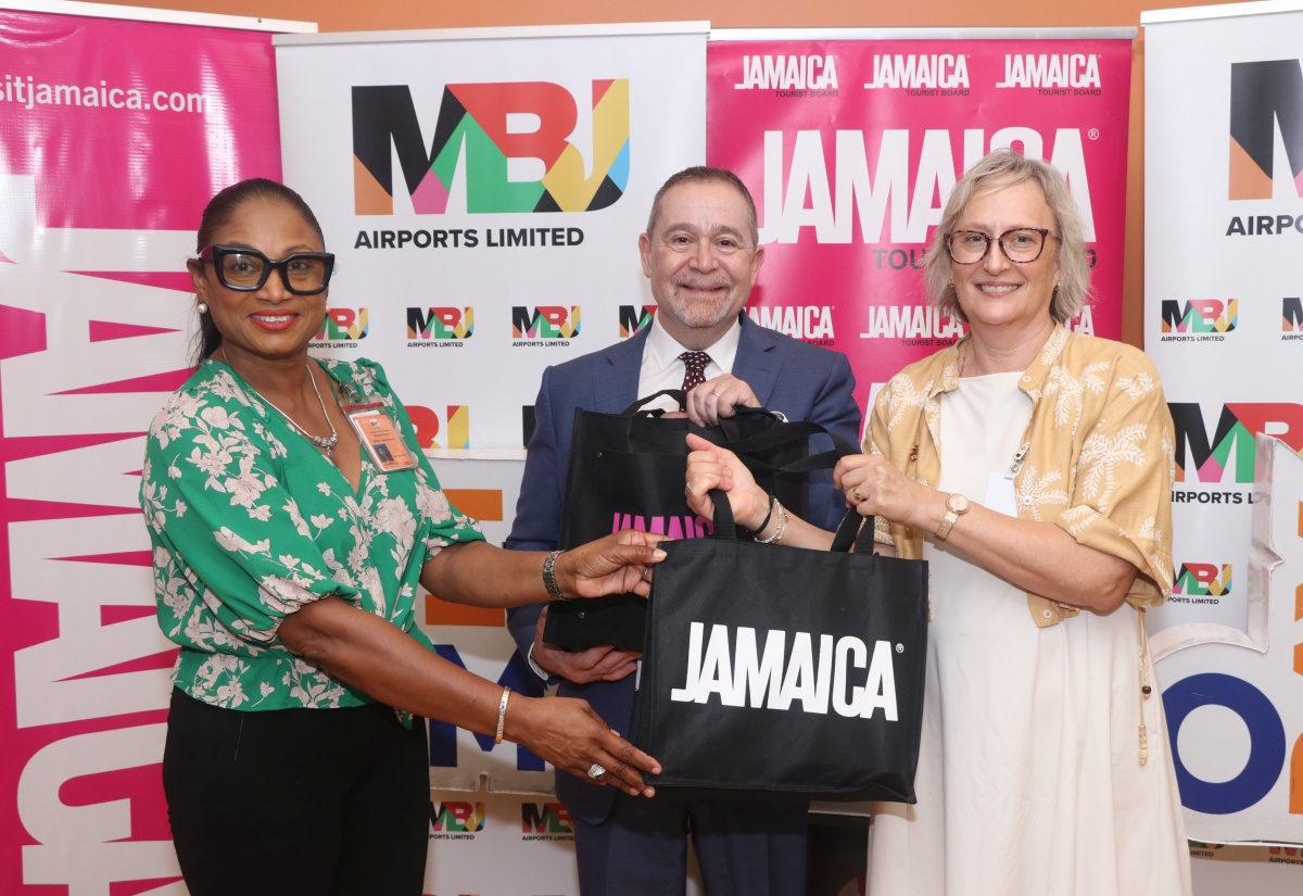 WestJet’s Inaugural Flight from Quebec More Than Transportation Milestone – High Commissioner