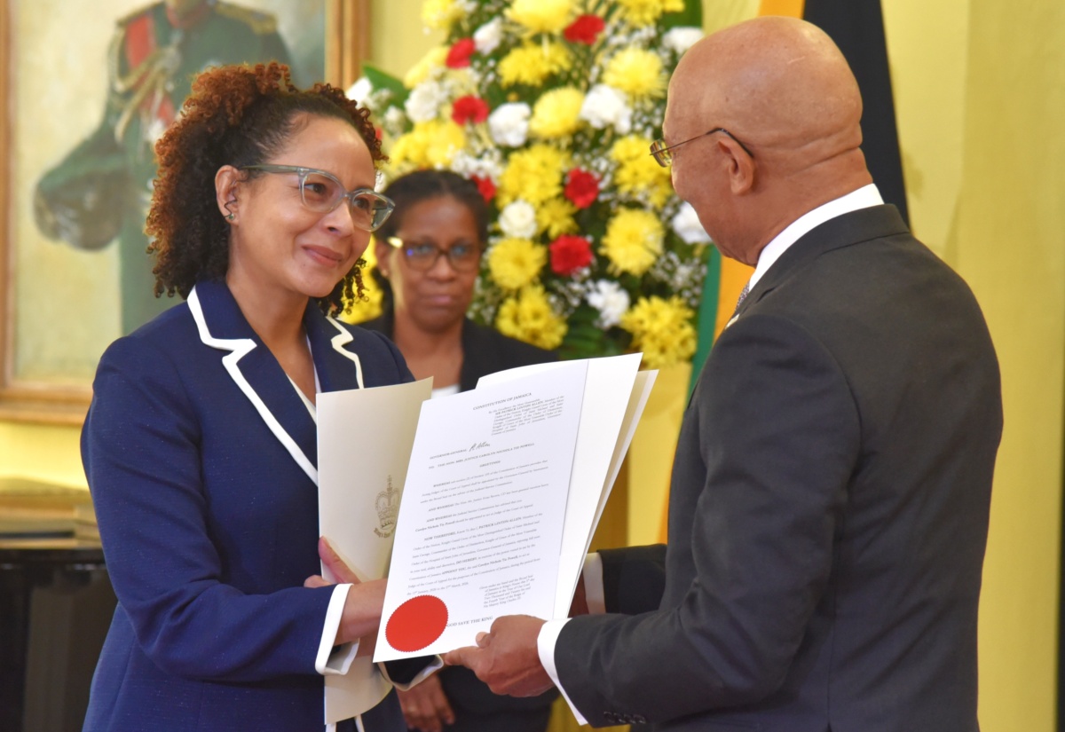 Six Members of the Judiciary Sworn in to Serve in Higher Offices