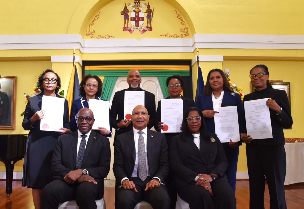 Six Members of the Judiciary Sworn in to Serve in Higher Offices