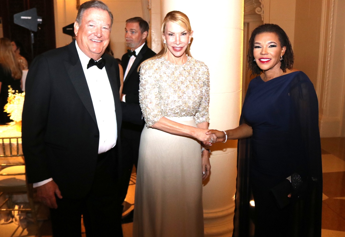 Minister Audrey Marks Receives 2026 Golden Heart Award