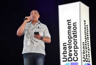 Prime Minister, Dr. the Most Hon. Andrew Holness, addresses the inaugural staging of the Black River Fireworks Festival held in Black River, St. Elizabeth on Wednesday (Dec. 31). 