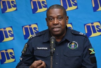 Assistant Commissioner of Police, Dr. Gary McKenzie, who has been reassigned the Strategic Operations portfolio, outlines the Jamaica Constabulary Force’s plan to respond in the event the country experiences a major earthquake, during a JIS Think Tank on January 13. 

