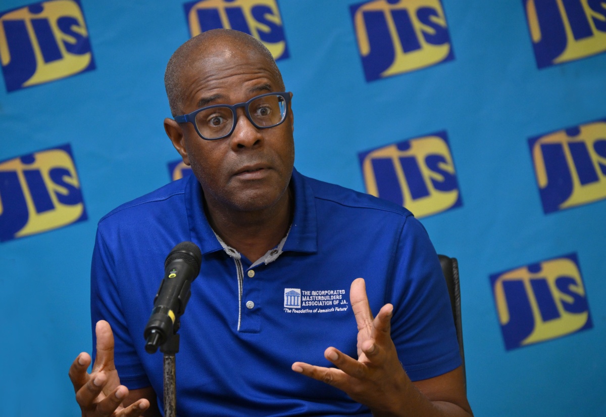 Past President of the Incorporated Masterbuilders Association of Jamaica, Lenworth Kelly, addresses a recent JIS Think Tank at the Agency’s Television Department.


