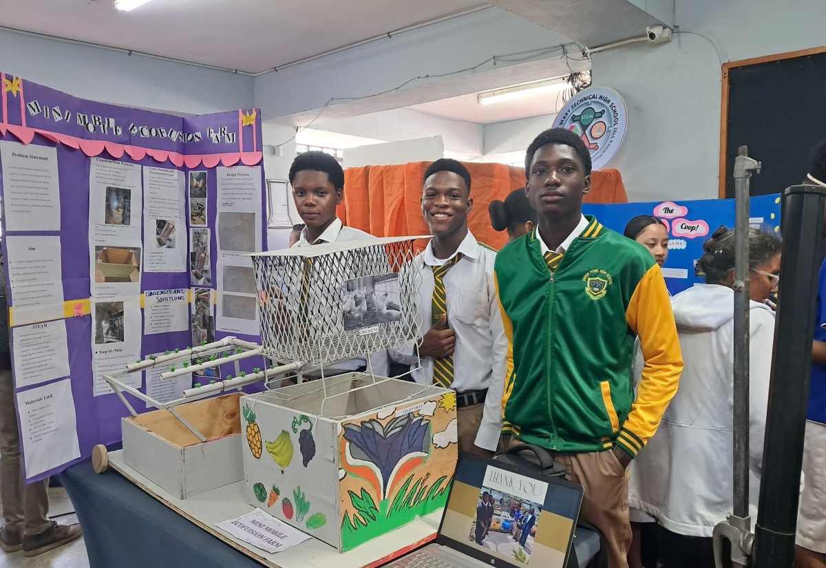 NET Executive Director Urges Students to Embrace Critical Thinking