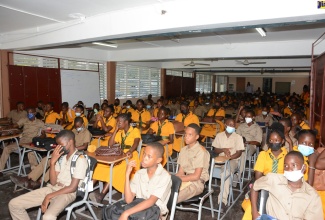 Some students of the Petersfield High School in Westmoreland.

