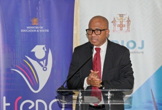 Chief Executive Officer (CEO), e-Learning Jamaica Company Limited (e-LJam), Andrew Lee, delivers remarks during the announcement of winners and awards ceremony for the Sustainable Development Goals (SDG) Youth Creative Expression Competition, on Thursday (March 19) at the Altamont Court Hotel in Kingston.

