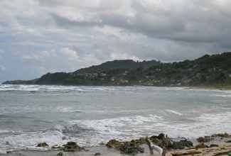An image of Long Bay Beach in Portland

