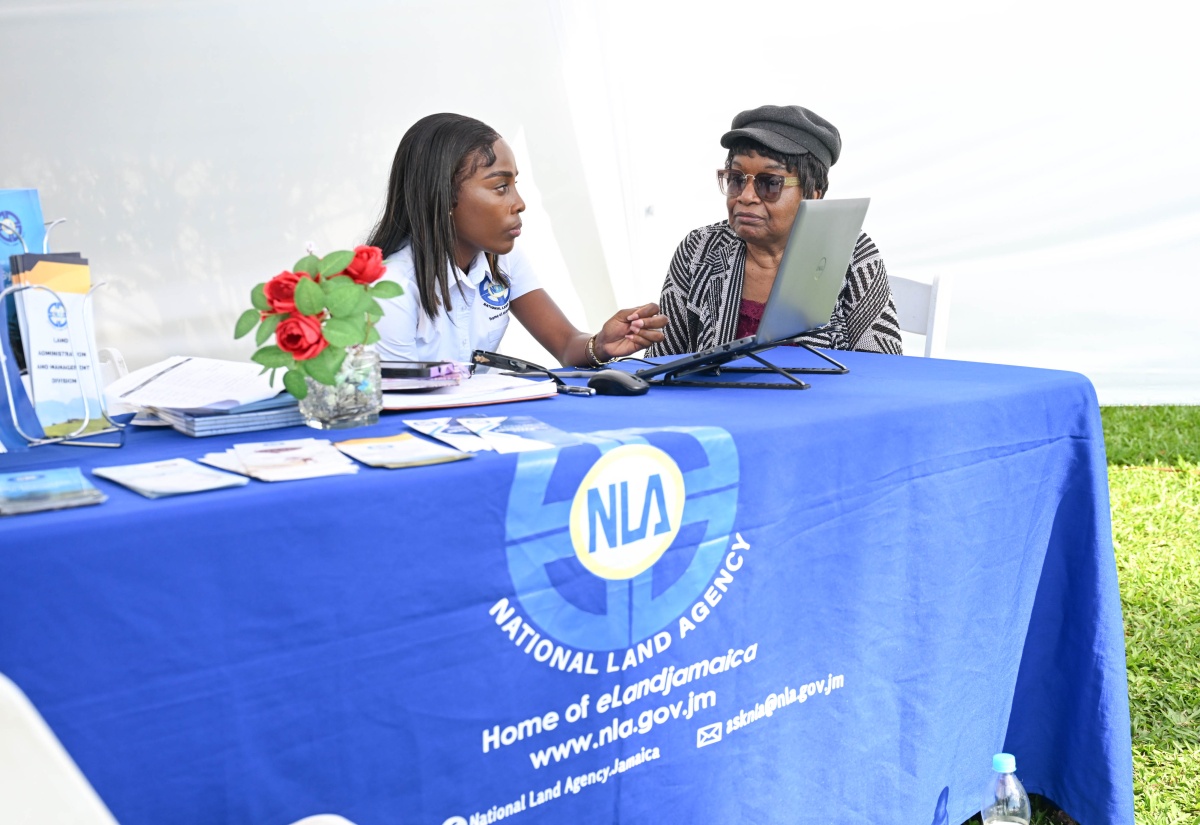 Residents Benefit from NHT Mini-Expo In Port Antonio