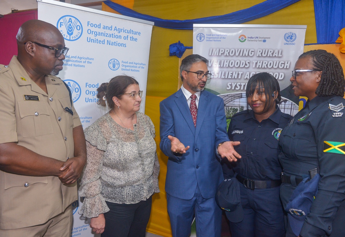 Primary School to Benefit from Guanaboa Vale Police Goat Project