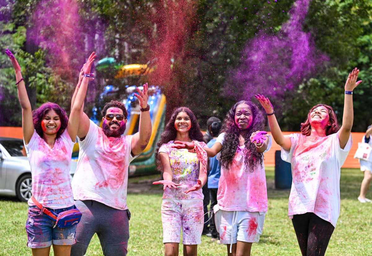 Hundreds Celebrate India’s Festival of Colours