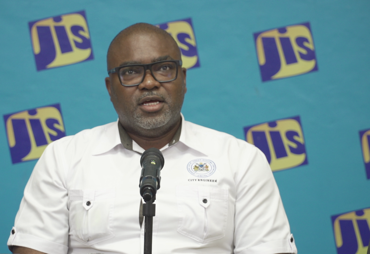 City Engineer, Kingston and St. Andrew Municipal Corporation (KSAMC), Xavier Chevannes, details the proper installation of hurricane straps during a recent Jamaica Information Service Think Tank.