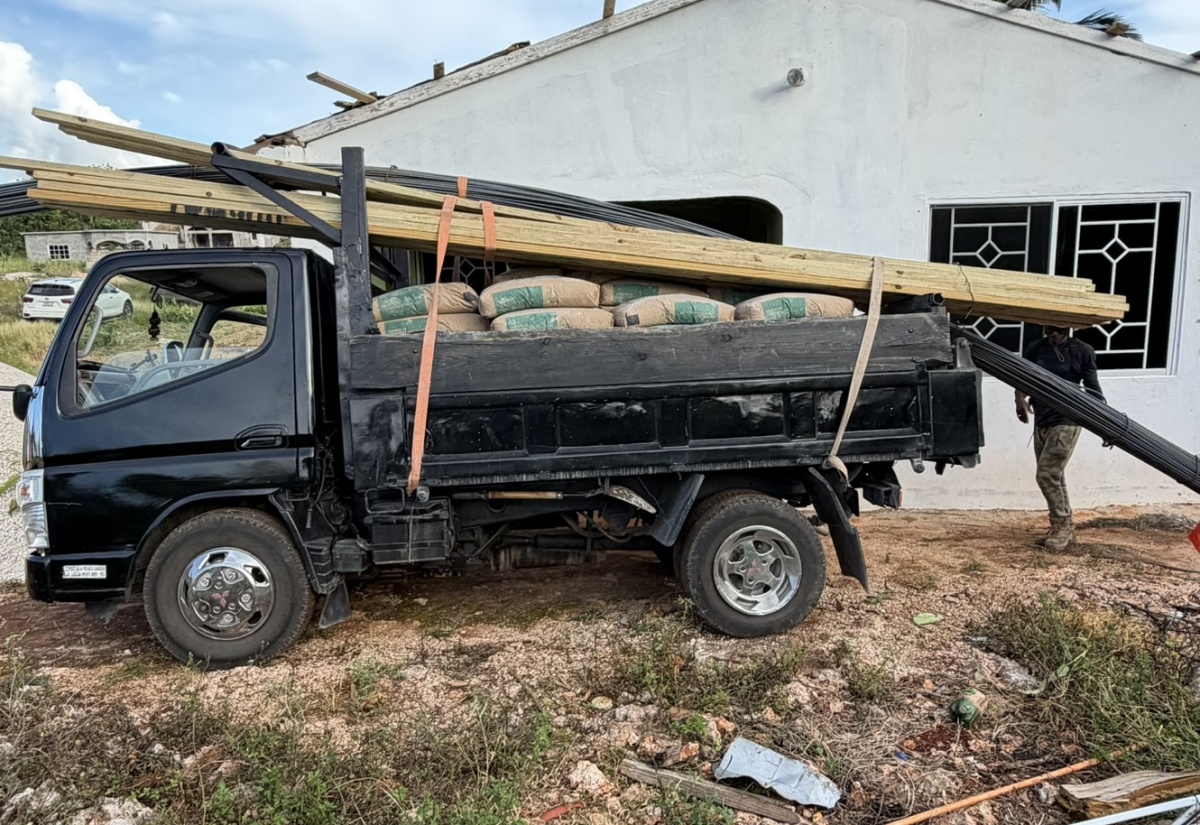 Police On Front Line During Hurricane Melissa Gets Help To Replace Parents’ Roof