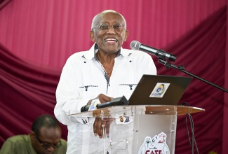 Noted scientist, Professor Errol Morrison, delivers the keynote address during the College of Agriculture, Science and Education (CASE) Research Day Expo, held on the institution’s Portland campus in March.
