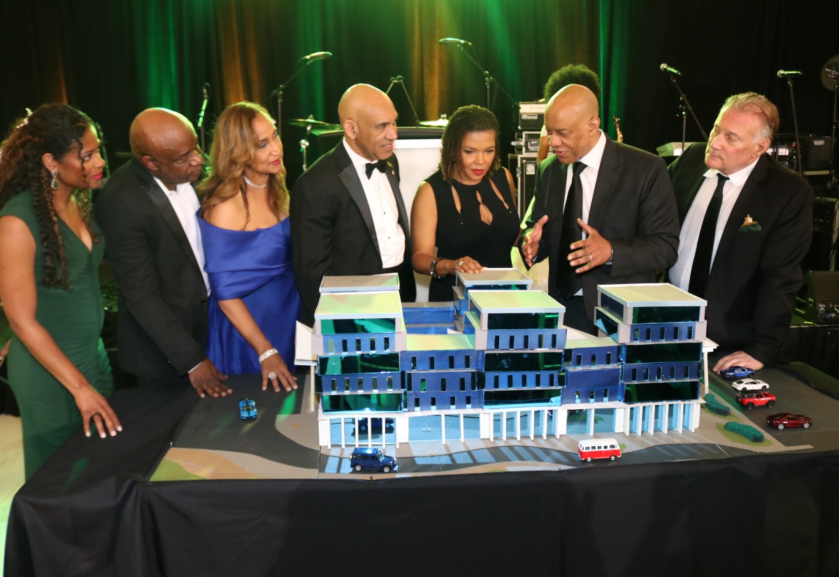 Diaspora Group Unveils Plans for US$175,000 Ambulatory Clinic at Percy Junor Hospital in Manchester