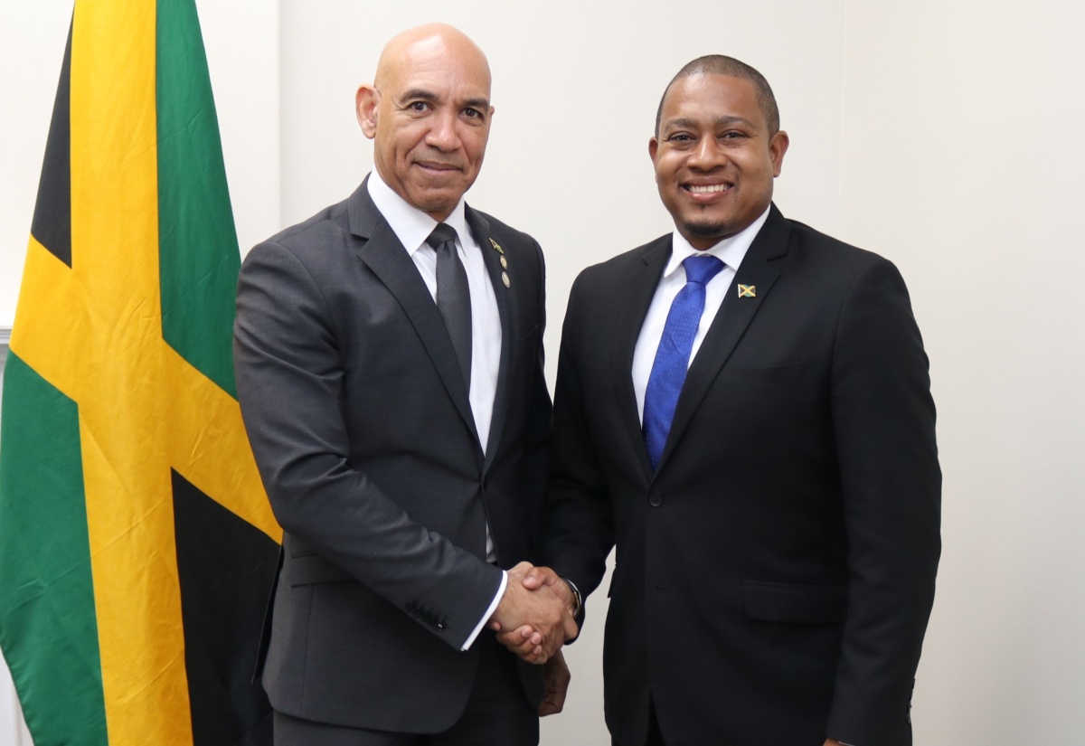 PHOTOS: Agriculture Minister Pays Courtesy Call on Ambassador Anderson